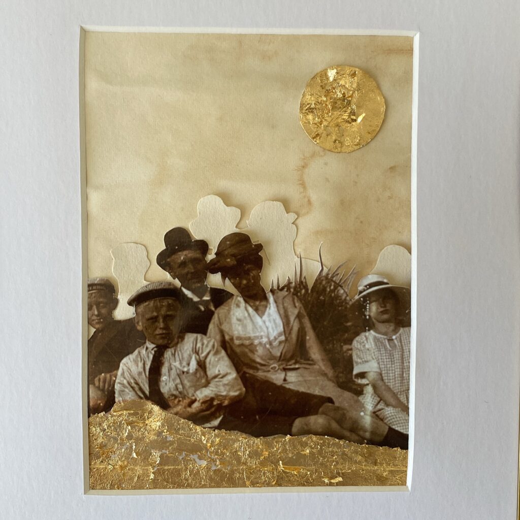 "Strandtur". Foto og mixed media.